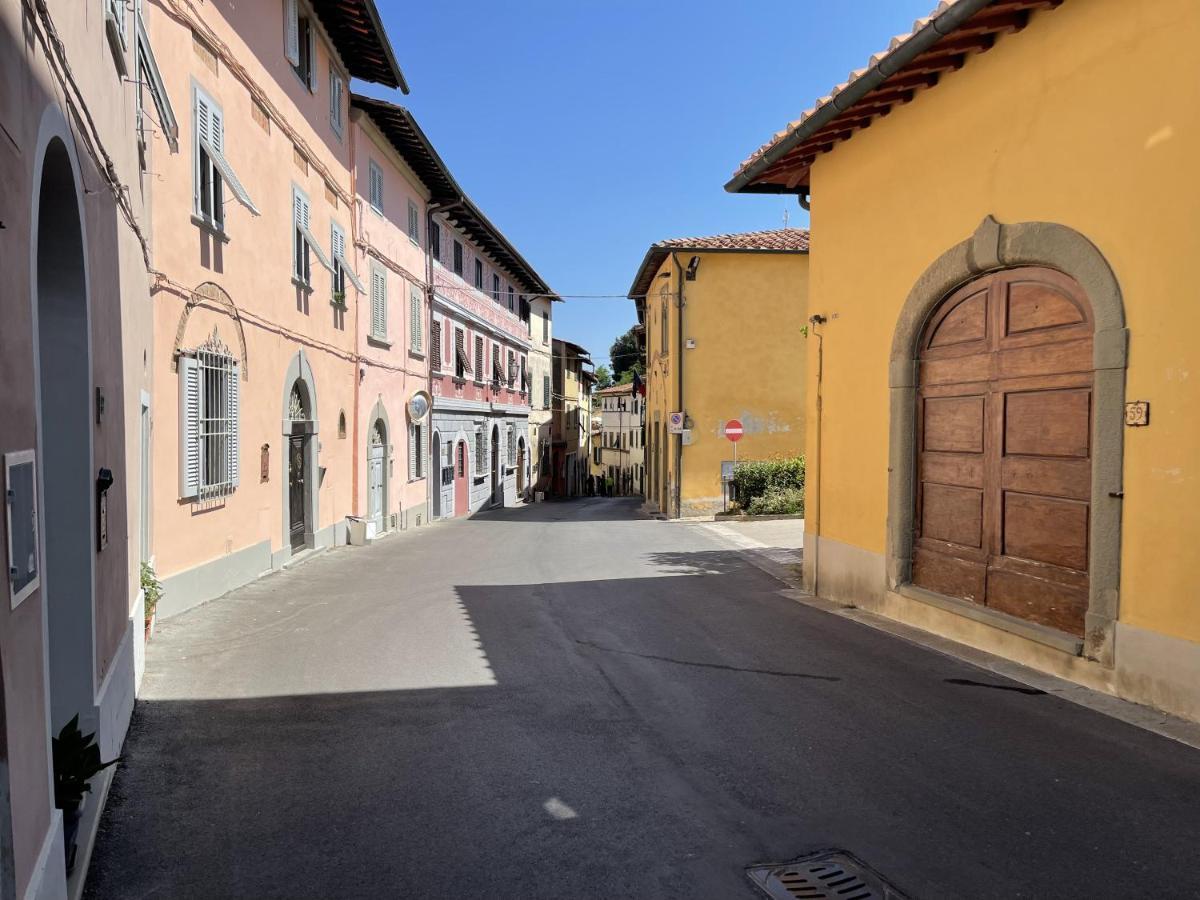 Toscana Holiday Village Монтополи-ин-Валь-д'Арно Экстерьер фото